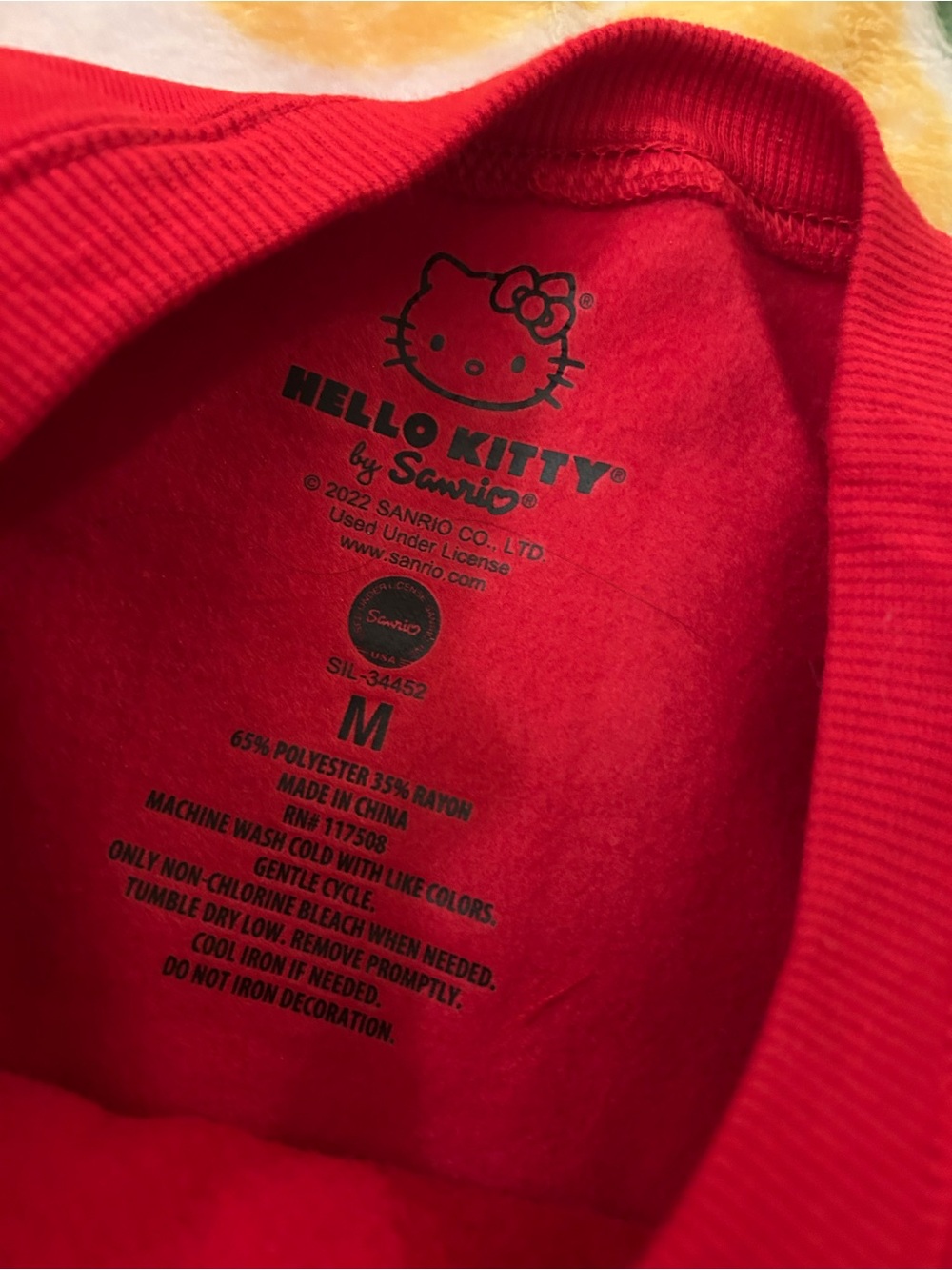 Hello Kitty long sleeve - Picture 2 of 3